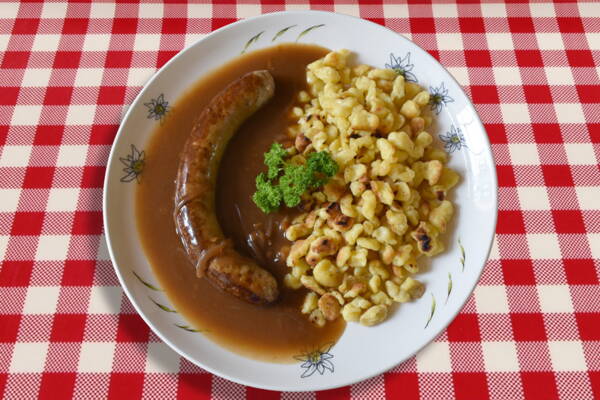 fleisch_bratwurst-spaetzli.jpg