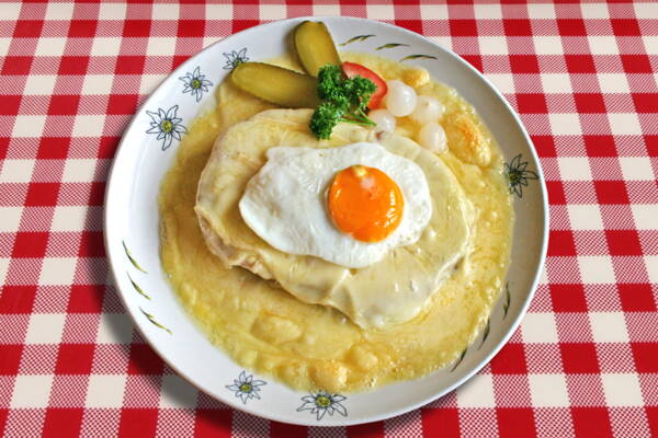 kaesespeisen_kaeseschnitte-schinken-ei_neu.jpg